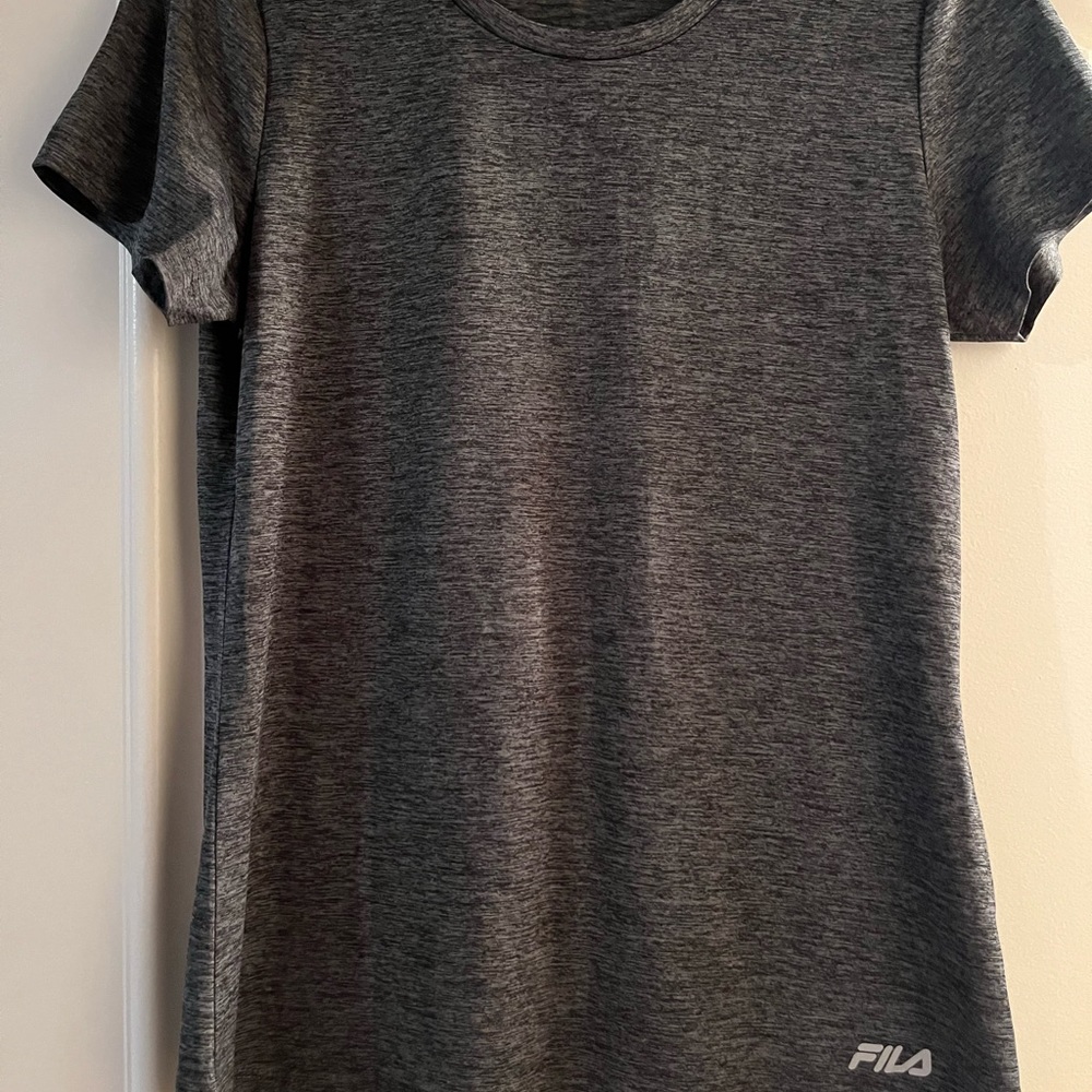 Like new! Grey, stay dry workout t-shirt